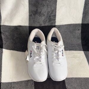 Fila Women’s White and Beige Sneakers